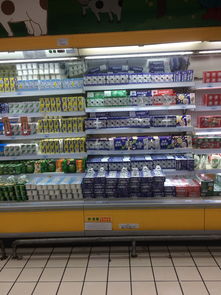 春节前夕超市购物热，日用杂品销售火爆